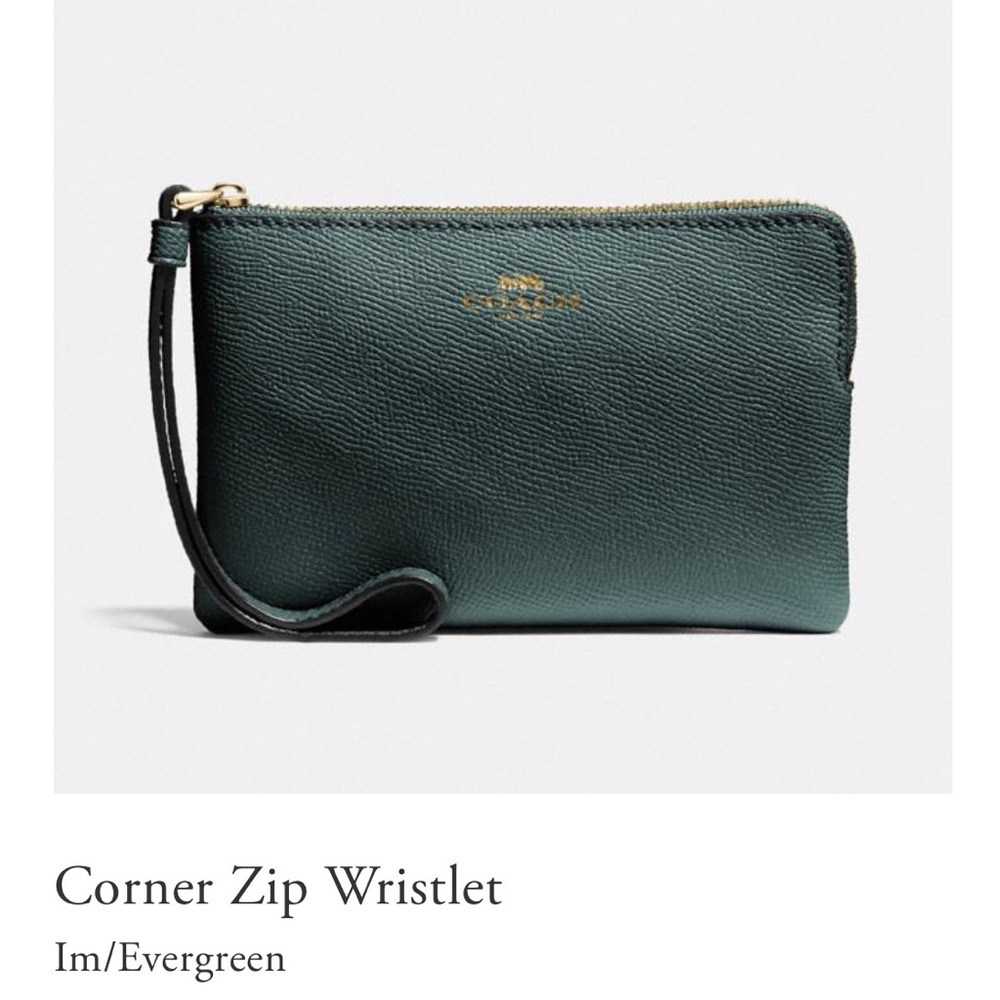 Coach wristlet. NWT. In original packaging. 🎁🌲🎁🌲